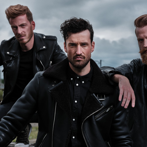 SAÇLARINIZ İÇİN İSTEDİĞİNİZ TARZI KEŞFEDİN